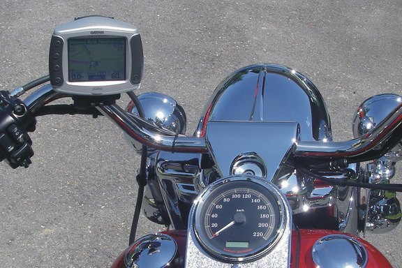 GPS Navigationsgerät von garmin für eine sichere Tourenführung